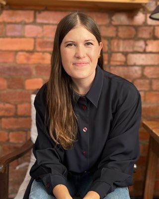 Photo of Janelle Moore, Art Therapist, MA