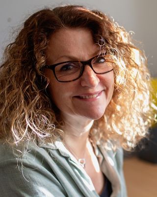 Photo of Jeni Russell, Counsellor in Lane End, England