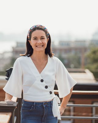 Photo of Elaine Dearing, Psychologist, PsyD, MS, MSOD