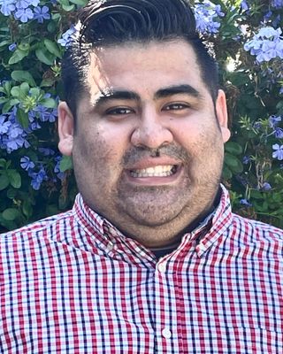 Photo of Eberardo Rodriguez, Marriage & Family Therapist Associate, AMFT