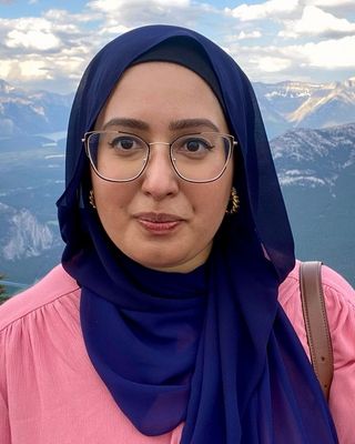 Photo of Hira Imam, MEd, RCC, CCC, Registered Psychotherapist (Qualifying)