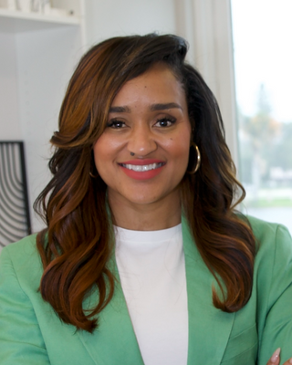 Photo of Sakinah Osborne, Licensed Mental Health Counselor, MS, LMHC, NCC, EMDR-T, CFAC