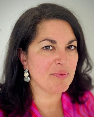 Photo of Vicky Pascual, Psychotherapist, Pre-Accredited Member IACP