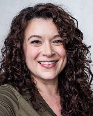 Photo of Victoria Mancini, Art Therapist, LCAT, MA, MFA