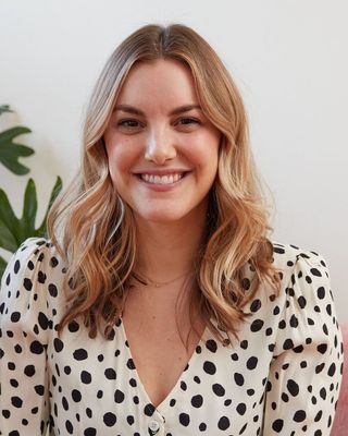 Photo of Melanie Robinson, Clinical Social Work/Therapist, LCSW, SIFI
