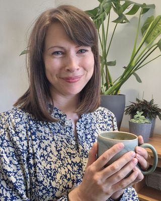 Photo of Laura Wray, Psychotherapist, MSc, BACP