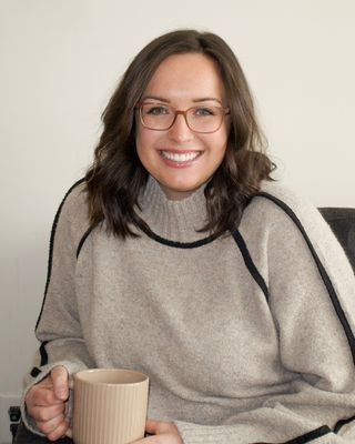 Photo of Shannon Graham - Shannon @ Fernweh | ADHD, Nervous System, Counsellor, CCC, MACP