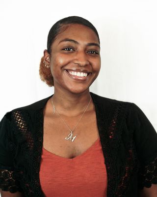 Photo of Mirshelle Edwards, Pre-Licensed Professional, LGPC