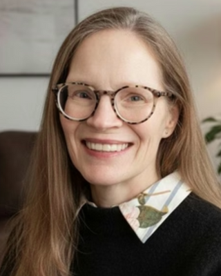 Photo of Kimberly Oakes, Marriage & Family Therapist, LMFT
