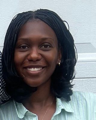 Photo of Kaylen James, Pre-Licensed Professional, MSW, Intern