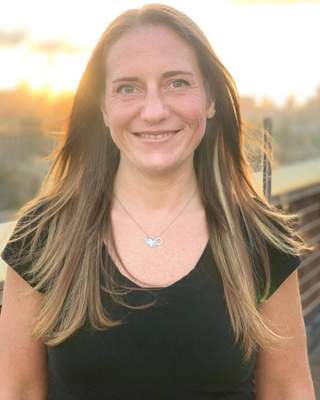 Photo of Tori Mierlak, LCAT, MT-BC, EMDR