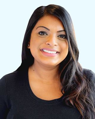 Photo of Faiza Khalil, Counsellor in Vancouver, BC