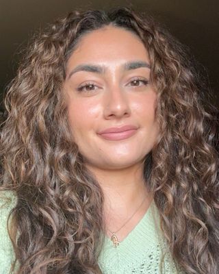 Photo of Ayisha Khan, Counsellor, MBACP