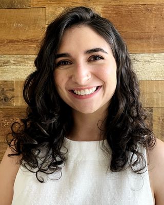 Photo of Michelle Chew, Registered Psychotherapist (Qualifying), MACP
