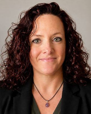Photo of Erin Knauer, Clinical Social Work/Therapist, LISW