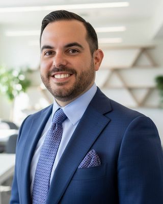 Photo of Helder Mendes, Psychiatric Nurse Practitioner, PMHNP