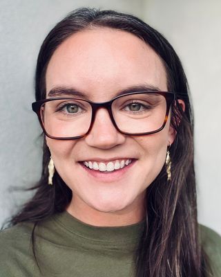 Photo of Lexis Momon, Licensed Professional Clinical Counselor, MA, LPCC