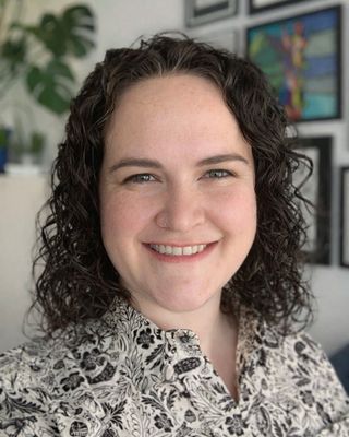 Photo of Dr. Rachel Doyle, Psychologist, PhD, LP