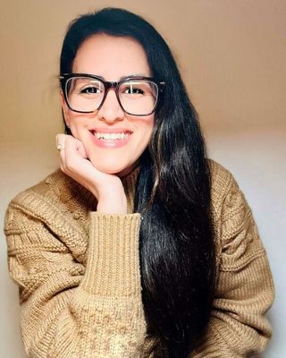Photo of Shimrit Zelig, Marriage & Family Therapist, MA, LMFT