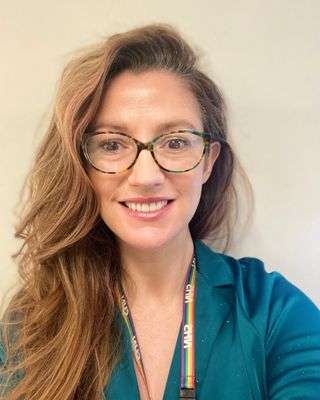 Photo of Danielle Burns, Psychotherapist, MBABCP