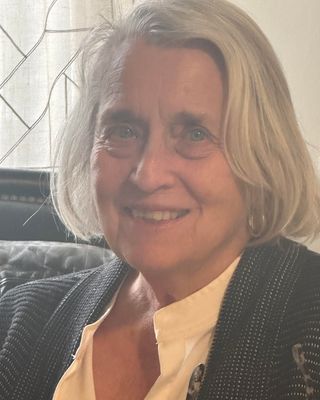 Photo of Alice Williams, Licensed Master Social Worker, LMSW, EMDR