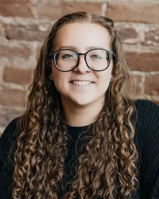 Photo of Elizabeth Von, Licensed Professional Counselor, LPC, MEd