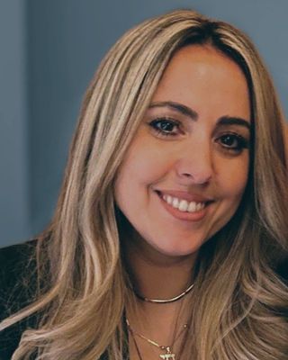 Photo of Maytal Oziel, Registered Psychotherapist (Qualifying), MACP