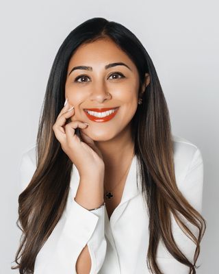 Photo of Jasmine Sawhne, Psychiatrist, MD, MBA
