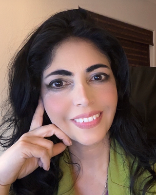 Photo of Mahastee Mehdizadeh, Marriage & Family Therapist, LMFT