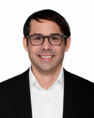 Photo of Gian Sarabia, Marriage & Family Therapist, LMFT