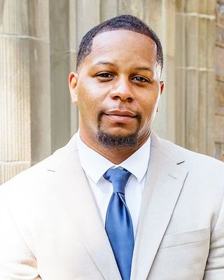 Photo of Dondre Oliver, Clinical Social Work/Therapist, LSW