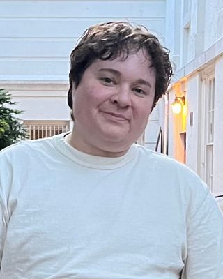 Photo of Julia Rainer, Clinical Social Work/Therapist, MSS, LCSW