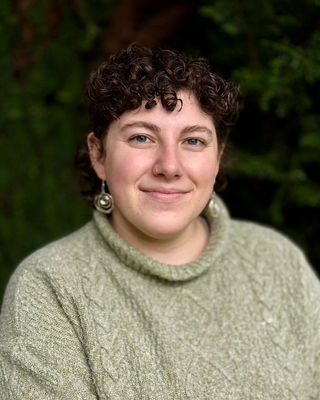 Photo of Maya Hahn, Clinical Social Work/Therapist, LICSW