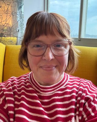 Photo of Julie Miller, Pre-Licensed Professional, BS, MEd