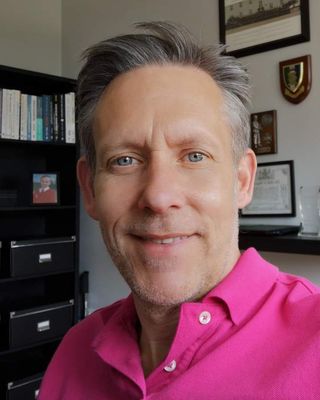 Photo of Dr Gareth P Thomas, Psychologist, CPsychol