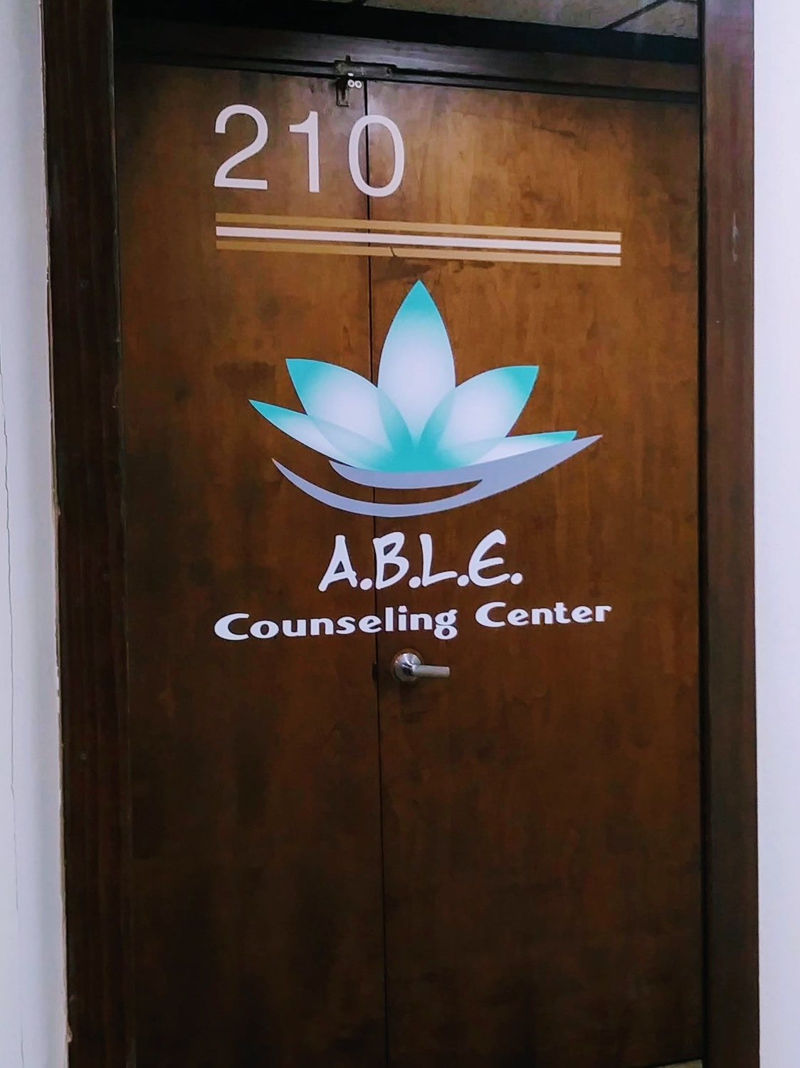 Mirna Loya, Psychologist, Wichita, KS, 67203 Psychology Today