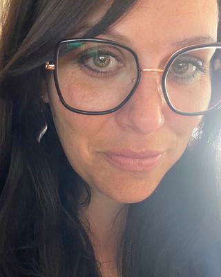 Photo of Amanda Dubé, Counsellor, MPCC, RPC, CT, C-DBT