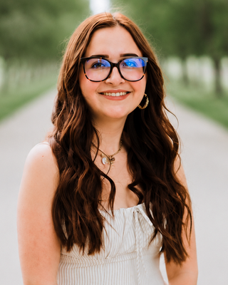 Photo of Olivia Endres, Registered Psychotherapist (Qualifying)