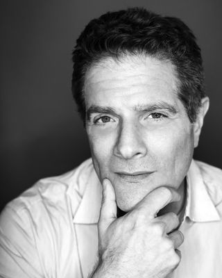 Photo of Tom Doctoroff, Licensed Master Social Worker, LMSW, MBA