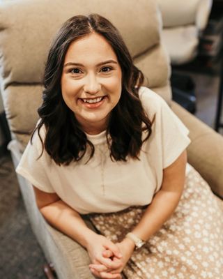 Photo of Zoe Aitchison, Clinical Social Work/Therapist, LMSW