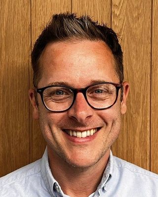 Photo of Luke McNeill, Psychotherapist, MBABCP