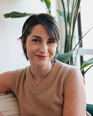 Photo of Kate Behzadi, Marriage & Family Therapist in Mid Wilshire, Los Angeles, CA