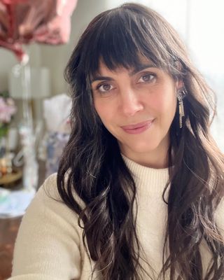 Photo of Meg Walsh, Registered Psychotherapist (Qualifying), CTP Dip, BFA, E-RYT