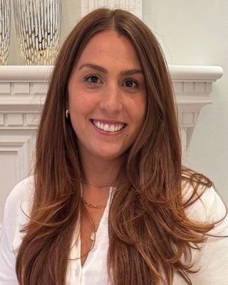 Photo of Sarah Caggianello, Registered Psychotherapist (Qualifying)