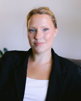 Photo of Elena Dooley, Pre-Licensed Professional, MSW, LGSW