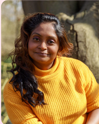 Photo of Valli Bowring, Counsellor, MBACP
