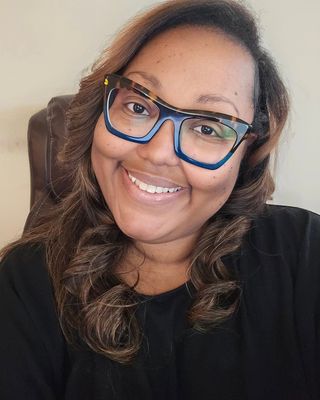 Photo of Carrie Holland-Lee, Licensed Clinical Professional Counselor, LCPC