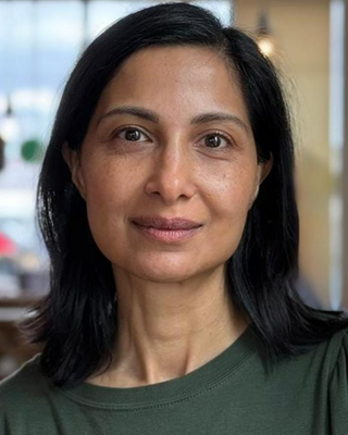 Photo of Farzana Iqbal, Counsellor, MBACP