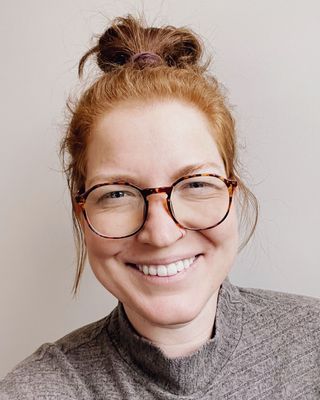 Photo of Indi Poloma, Pre-Licensed Professional