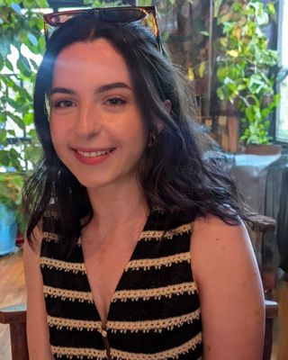 Photo of Victoria Wade, Counsellor, MSc, BACP